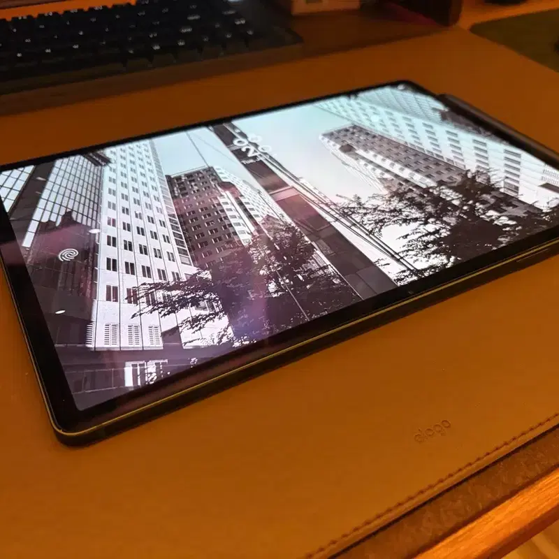 삼성 갤럭시탭 S9 플러스 5G셀룰러 새거급 256gb + 정품 북커버