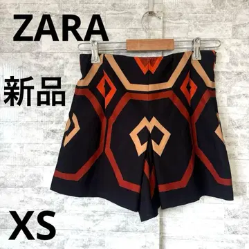 미사용 새상품 [ZARA 자라] 기하학 패턴 숏팬츠 XS
