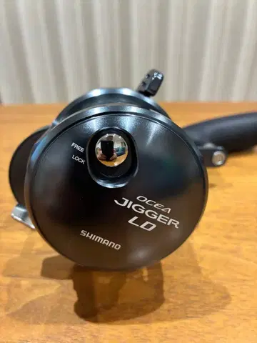 SHIMANO OCEA JIGGER LD 2500MG 본체