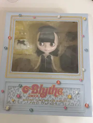 Blythe ADACHI YUMI BLYTHE AMOUR