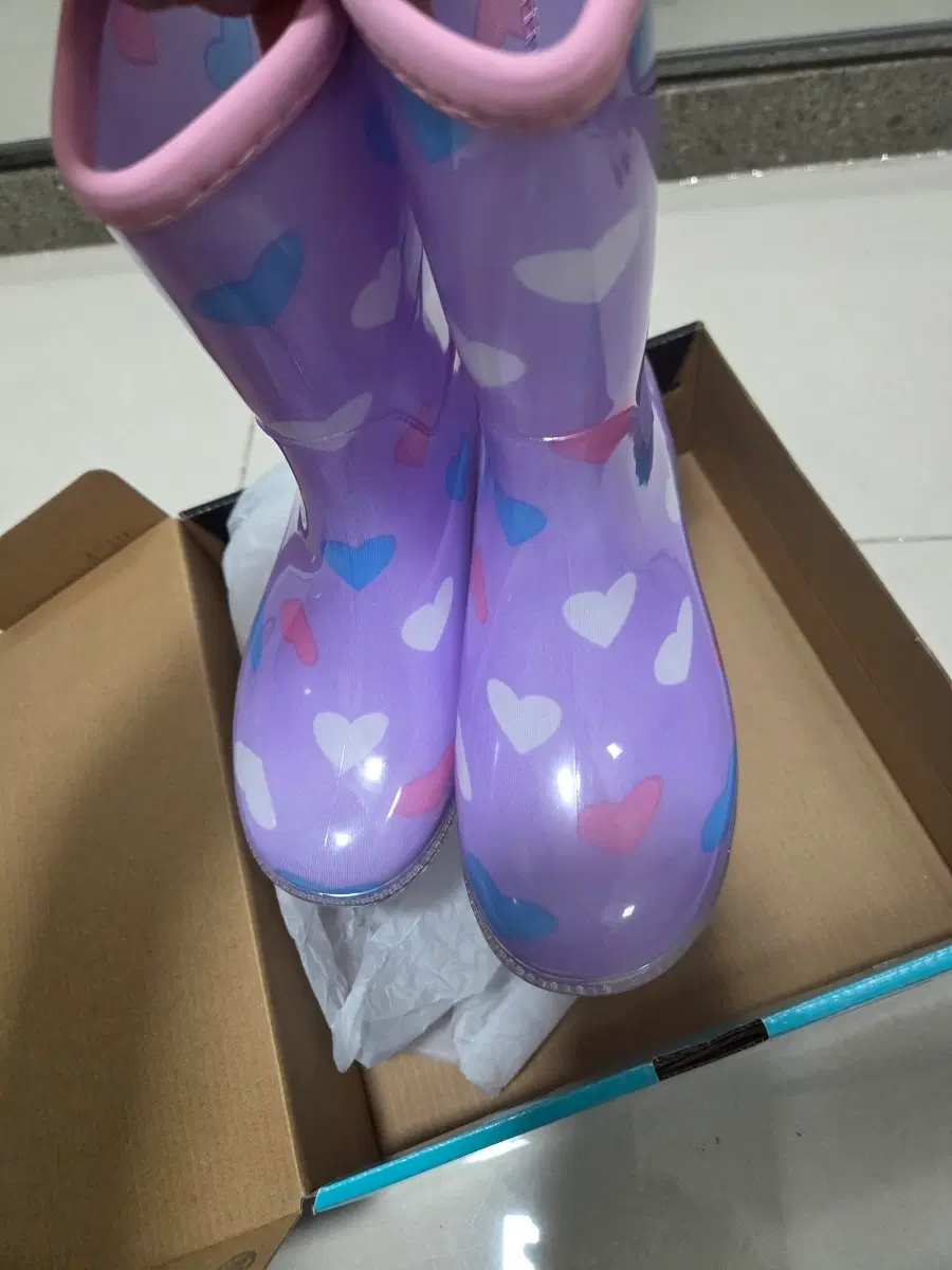 아동 장화 라벤더 하트 무늬 (새상품)