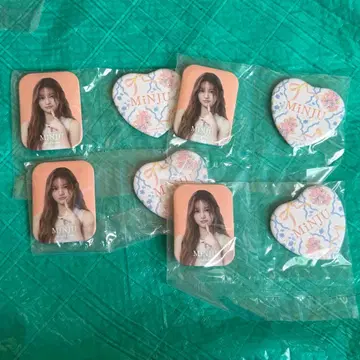 8708 [ ILLIT ] 애니마이 복권 캔뱃지 민지