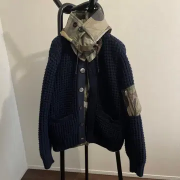 sacai x KAWS 네이비 니트 블루종
