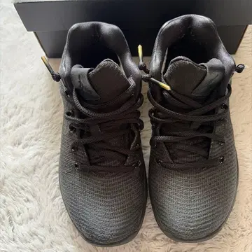 Jordan CP3.XI Black Gold 스니커즈