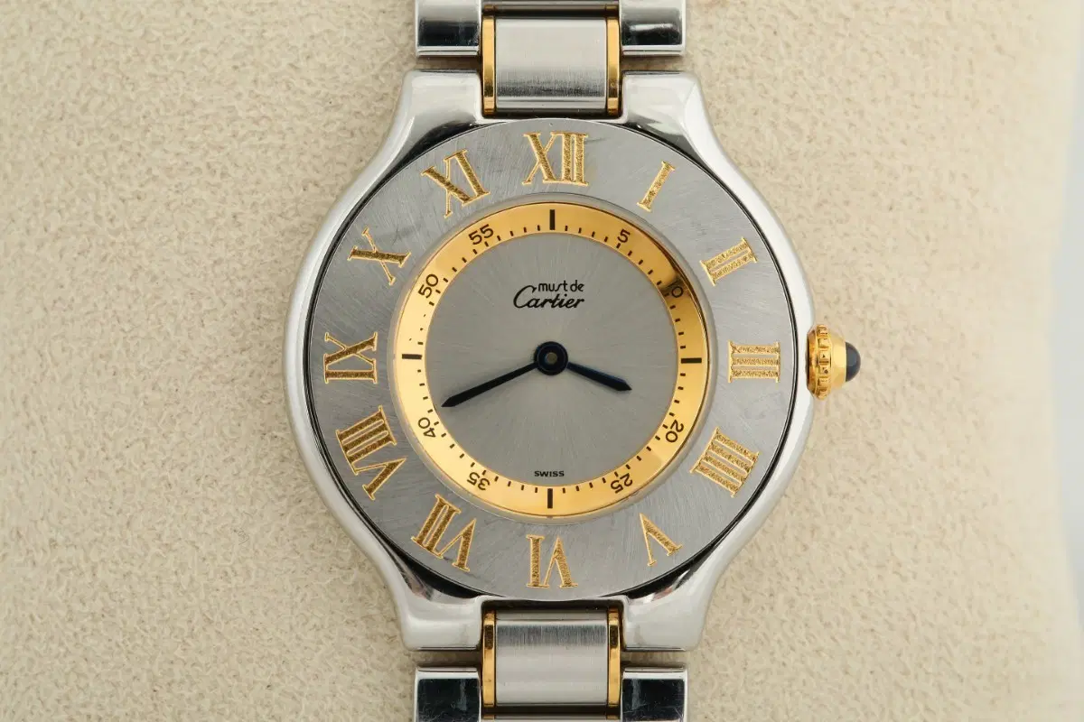 까르띠에 21 Must De Cartier 로만 인덱스 베젤 쿼츠