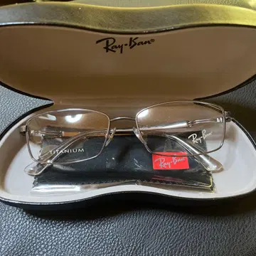 Ray-Ban 티타늄 소재 안경 프레임