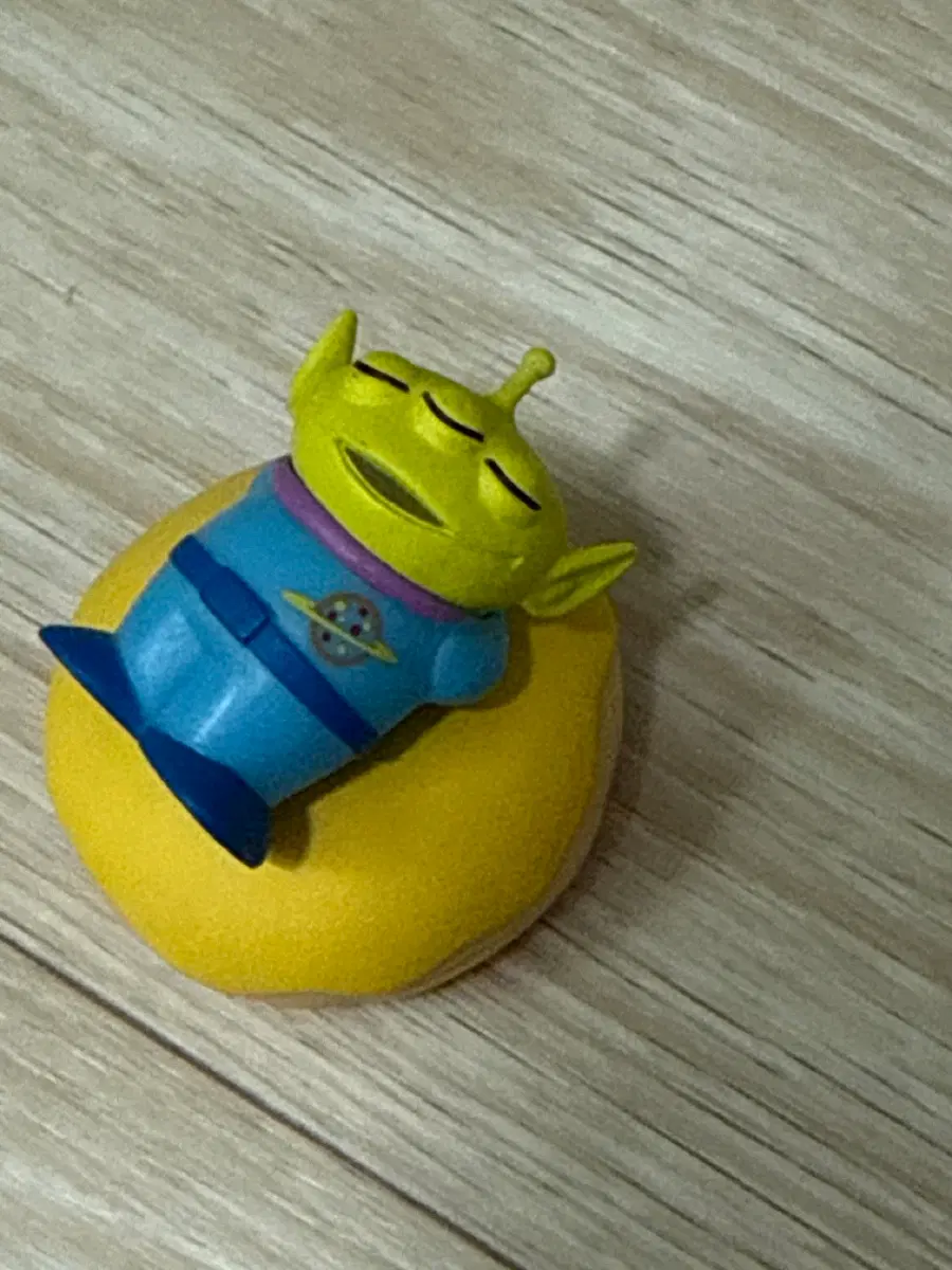 알린 도넛 가챠