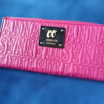 새상품급 ANNA SUI NEWYORK 장지갑 핑크