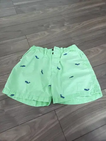 Abercrombie&Fitch 고래 패턴 숏팬츠 라이트 그린