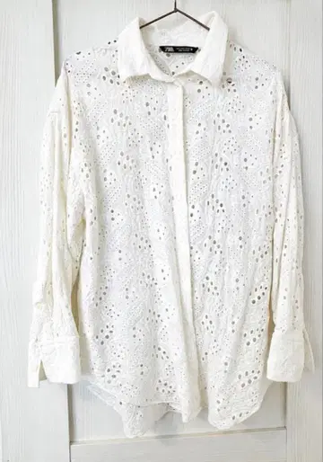 ZARA 레이스 긴팔 셔츠