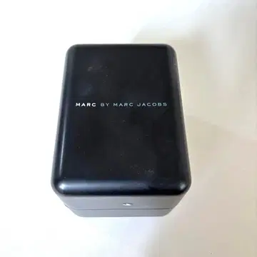MARC BY MARC JACOBS 시계