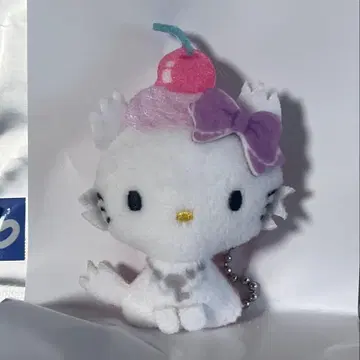 산리오 봉제 인형 키링 휘핑 데코레이션 챠미키티
