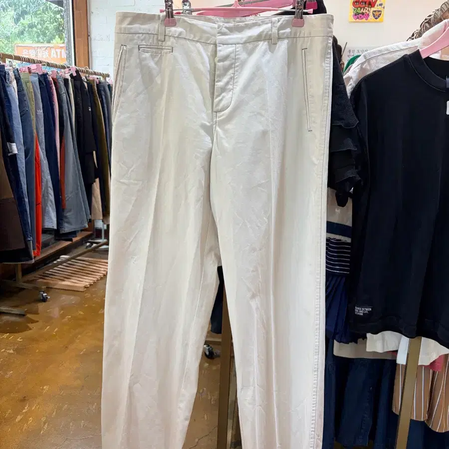 Dkny 흰색 바지