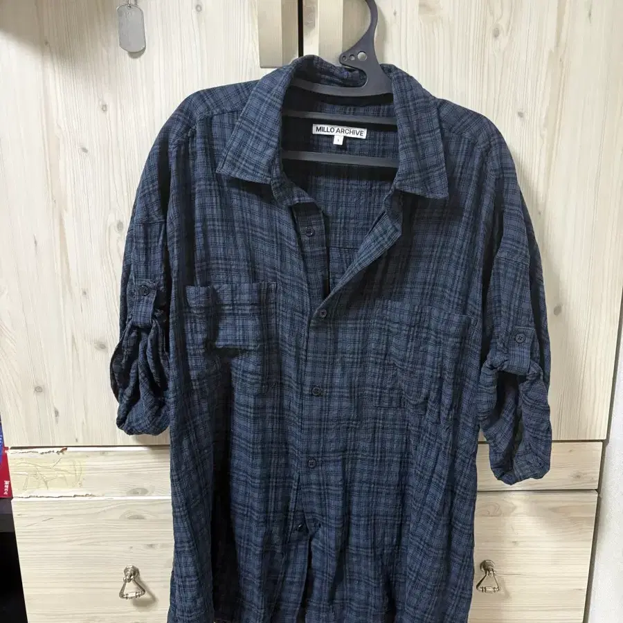 발로아카이브 반팔 셔츠