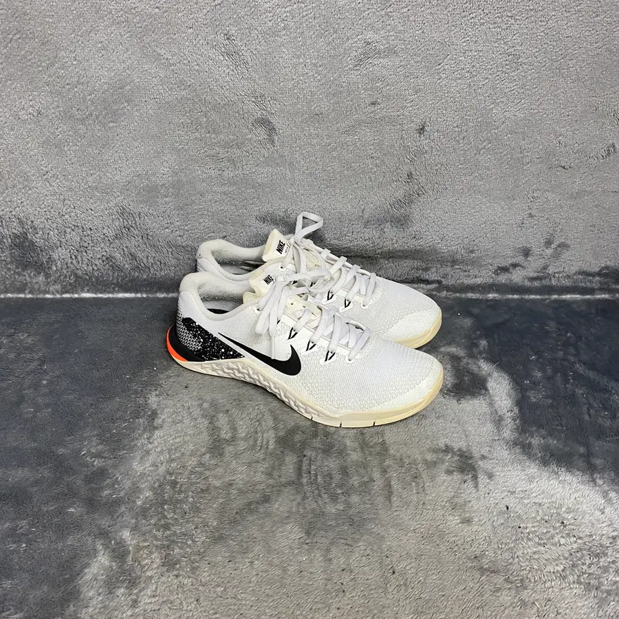 나이키 테니스화 250
