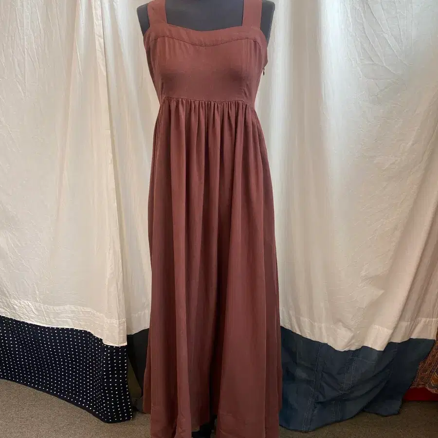 MOUSSY 브라운린넨롱원피스(M)