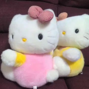 초레어 산리오 헬로키티 다정한 미미와 헬로키티 페어 봉제 인형