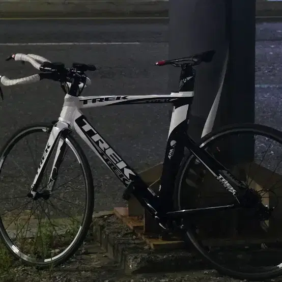 판매 완료(개급처)로드자전거 트랙 tt차 Speed Concept2.5
