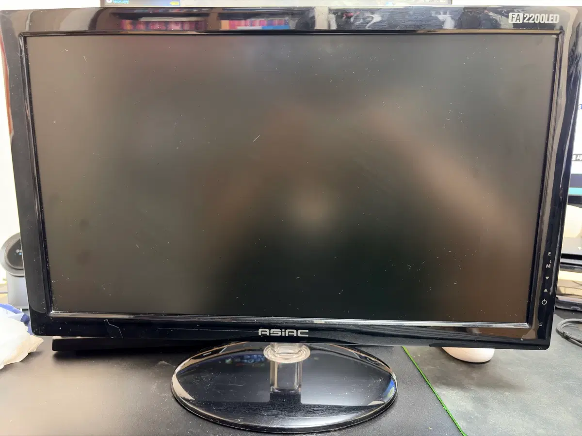 22인치 FHD모니터 VGA DVI