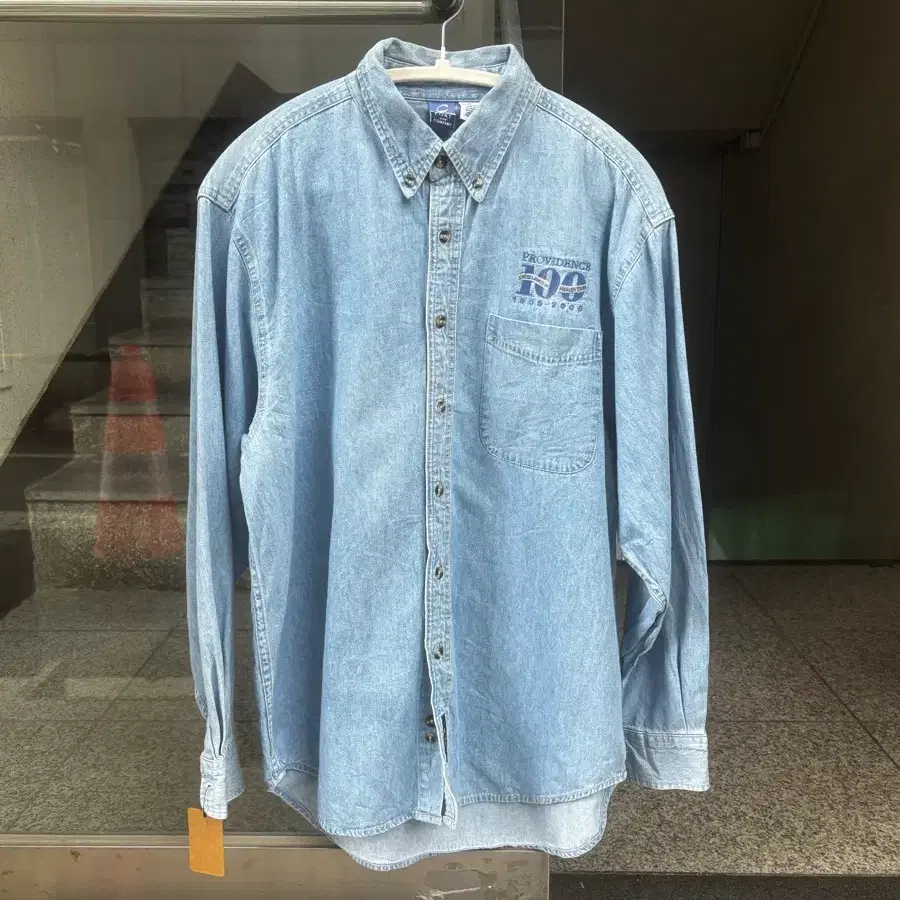 Port & Company 빈티지 자수 데님 셔츠