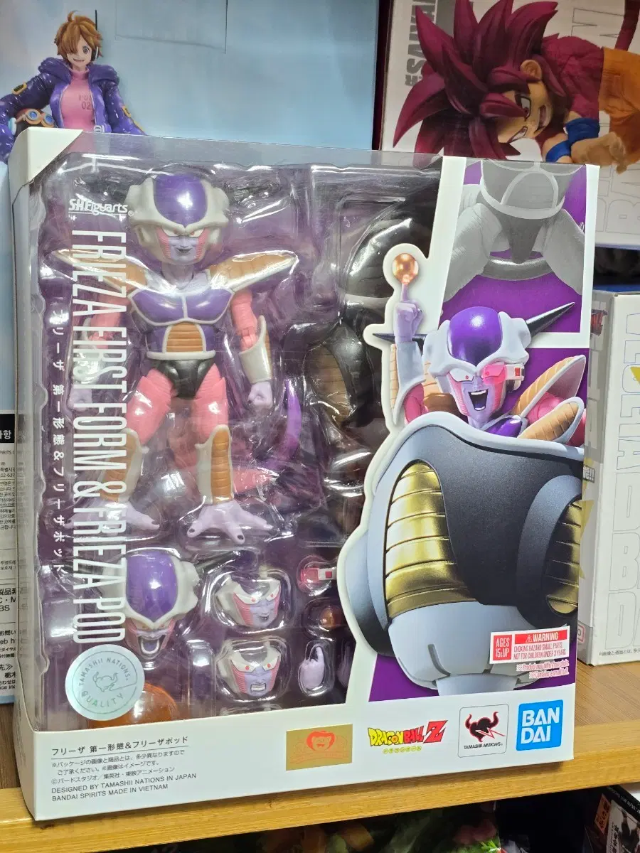 shf 드래곤볼 프리저 제 1형태 & 포드 미개봉 피규어 판매합니다.