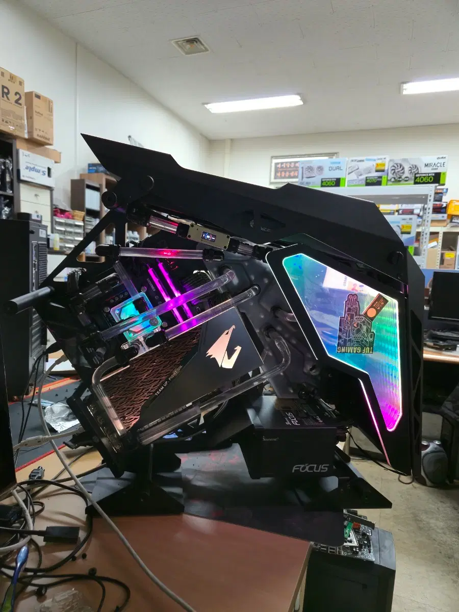 i9 9900K/2080Ti 커스텀 수냉 데스크탑 판매