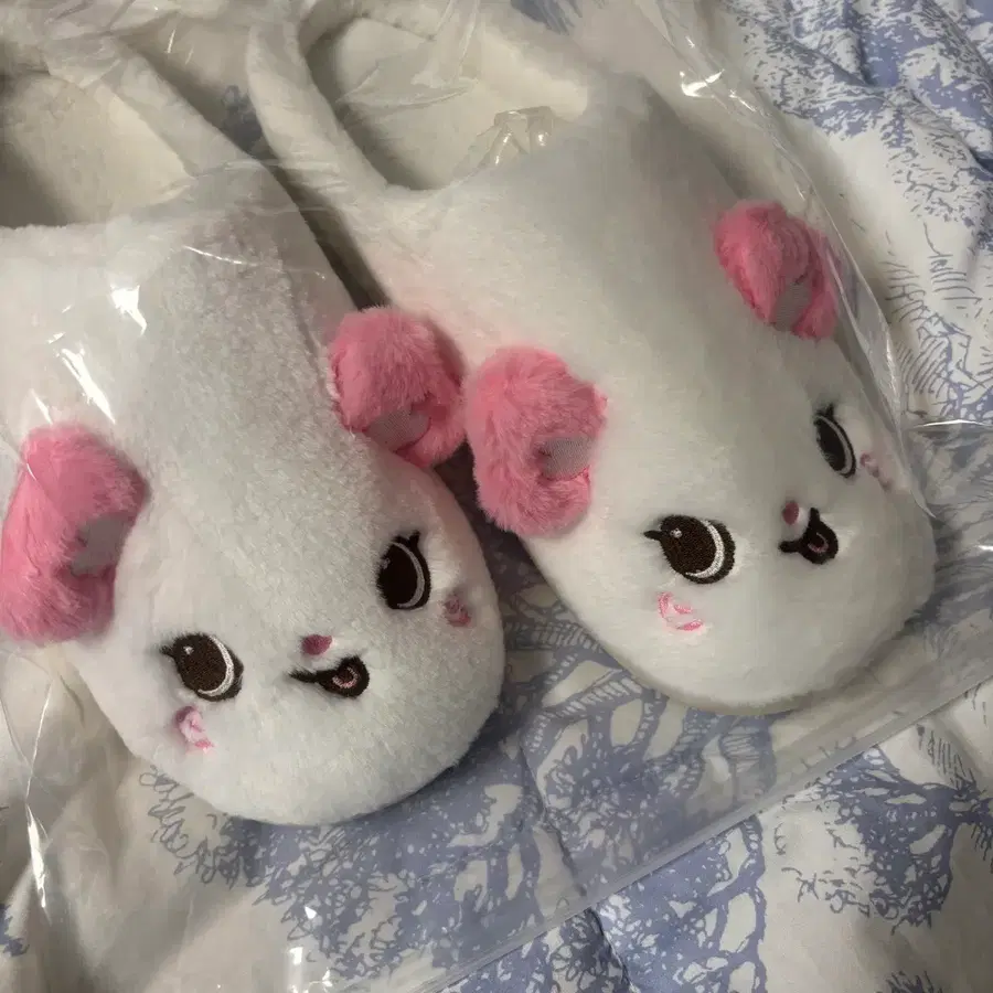 엔시티위시 오투럽 엠디 팡이 슬리퍼 룸슈즈 판매