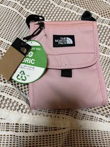 한국 THE NORTH FACE 슬림 파우치 사코슈 코랄 핑크 새상품