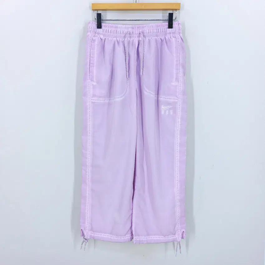 나이키 여성 여름 홑겹 8부 밴딩팬츠 연바이올렛65 (HU45764)