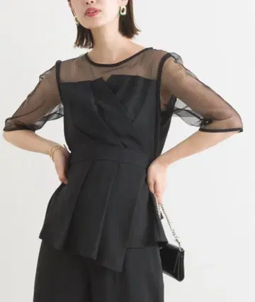 테라스 레이스 도킹 랩 블라우스 블랙