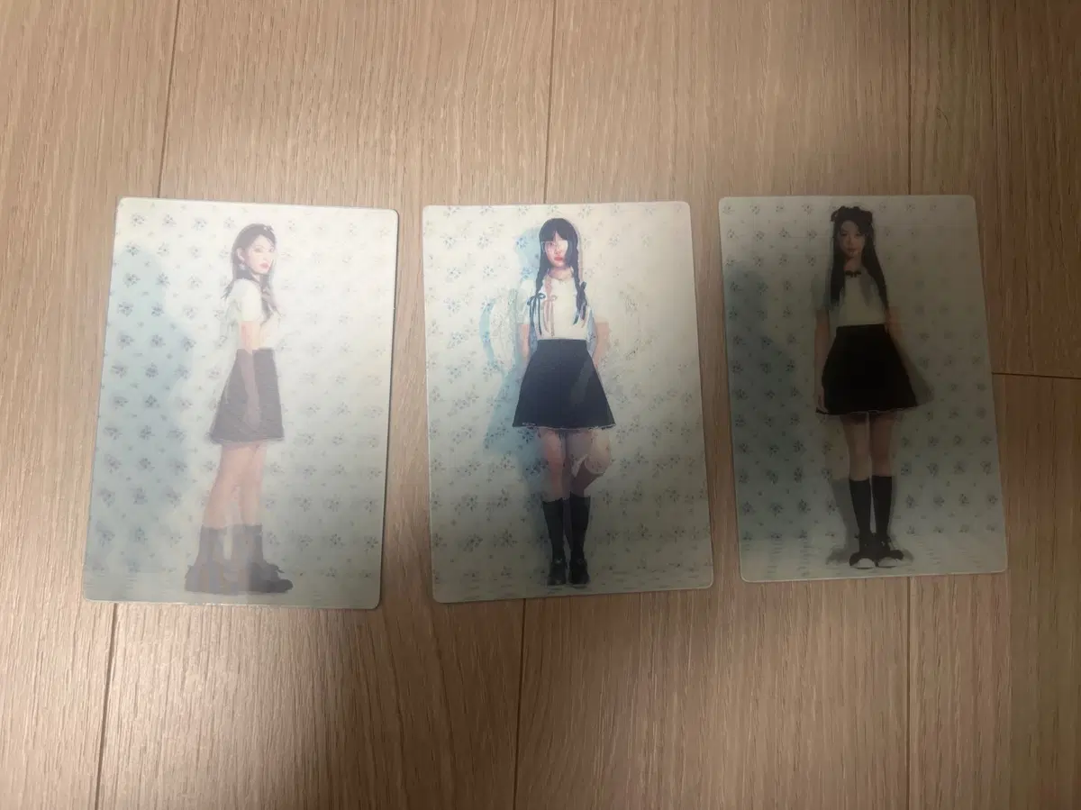 르세라핌 언포 팝업 렌티큘러 (꾸라,윤진,은채)