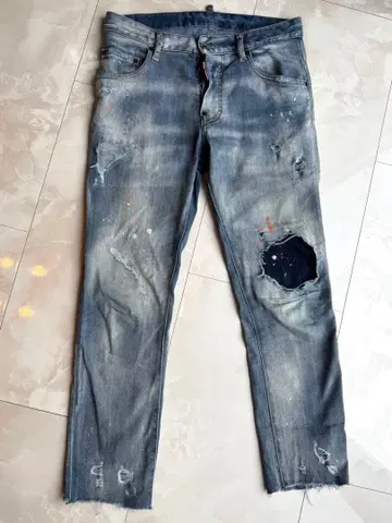 DSQUARED2 데미지 가공 데님 팬츠