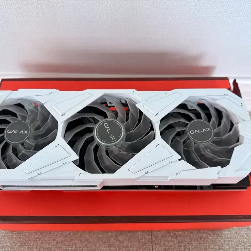 갤럭시 GALAX 지포스 RTX 3070 Ti EX GAMER WHITE