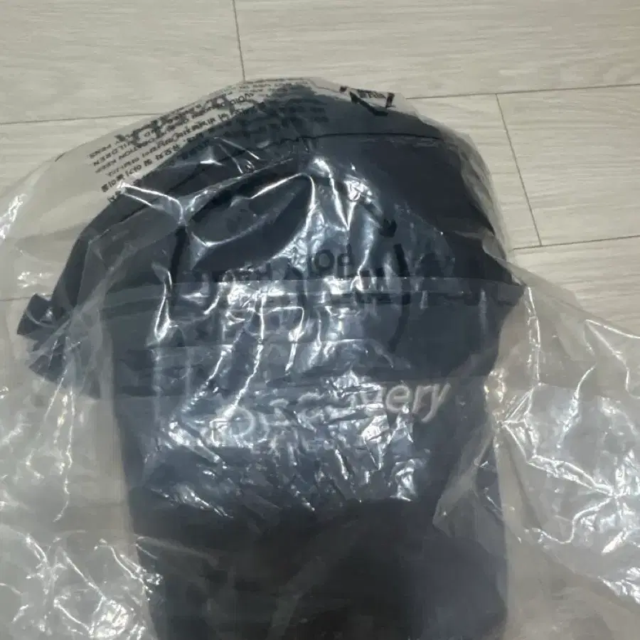 디스커버리 모자