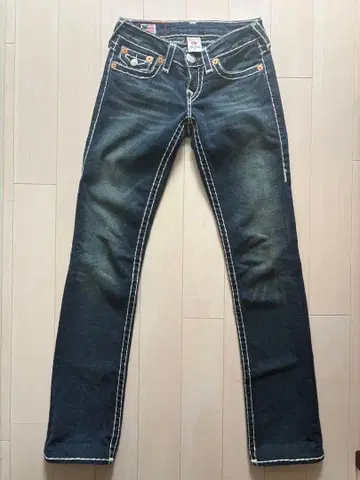 TRUE RELIGION BILLY SUPER T 데님 25
