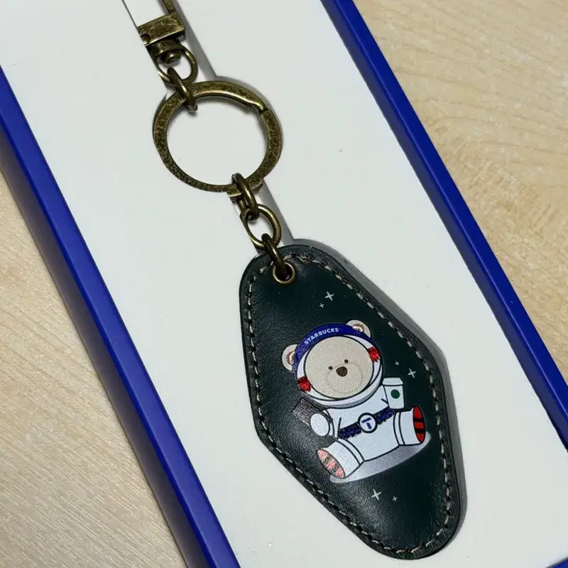 스타벅스 우주곰 키링