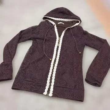 LIZ LISA 레이스 후드티 브라운