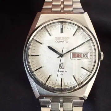 SEIKO QUARTZ TYPE II 7123-7010 손목시계