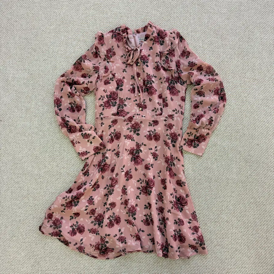 85-95-160 로엠X디즈니 쉬폰 원피스 0708D2