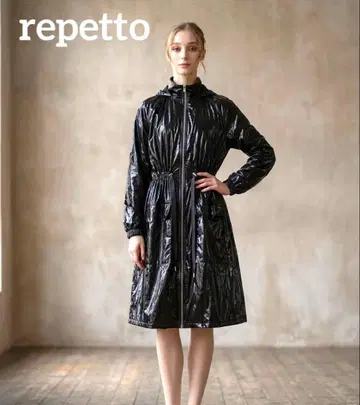레페토 repetto 광택감 있는 블랙 나일론 안쪽 메쉬