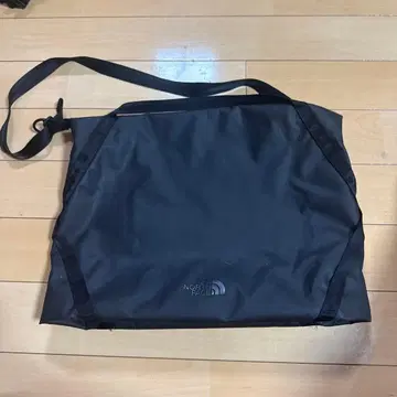 THE NORTH FACE 숄더백 블랙