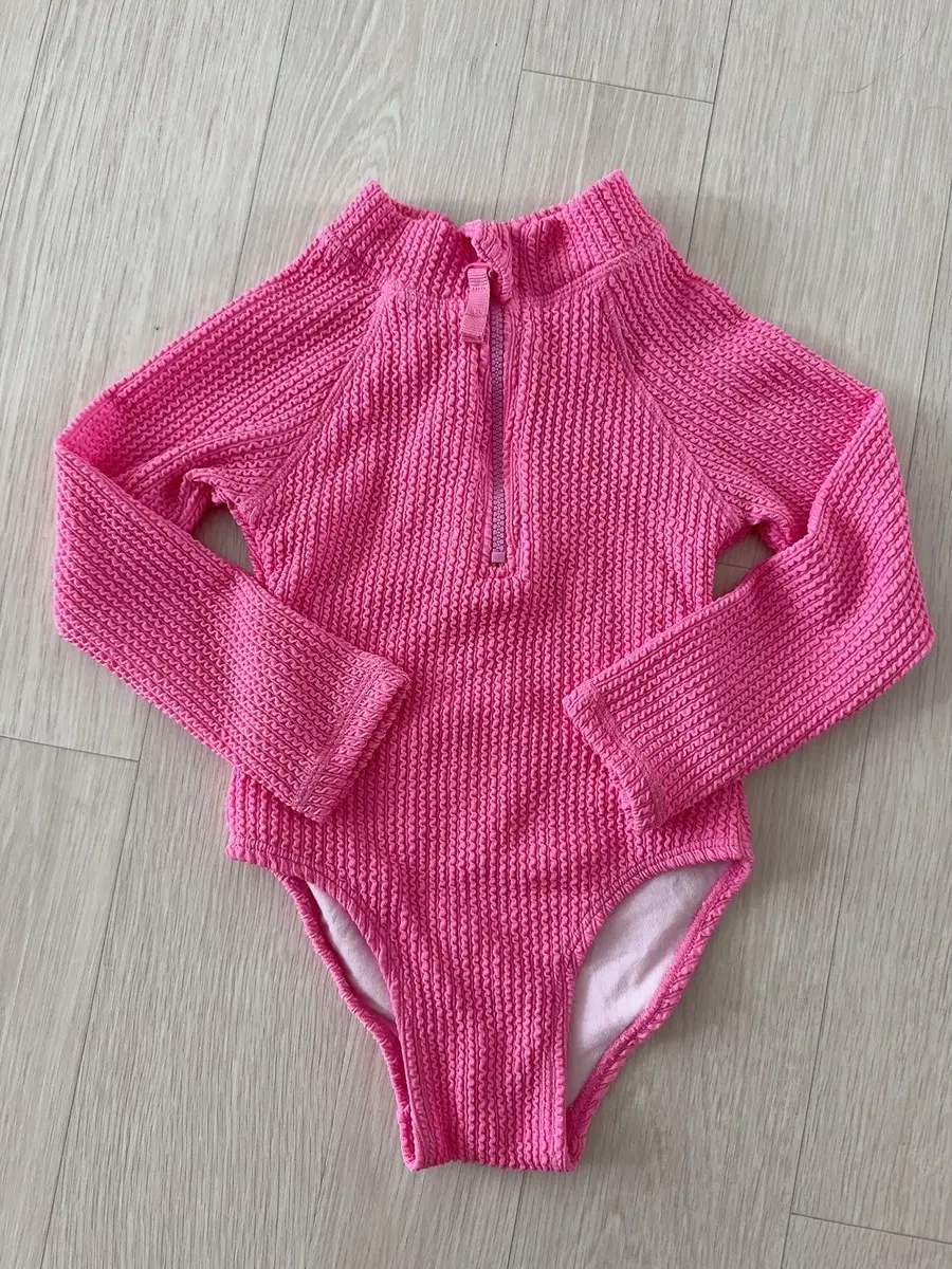 (6-12M) 아기 수영복 한번 착용 상태 최상