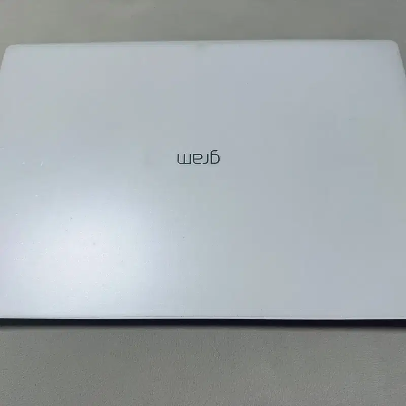 LG 그램 17인치 i7 / RAM 16GB / 박스O / 충전기O