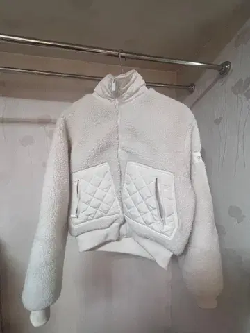 Alo Yoga Sherpa Edge Bomber 보아 자켓 S