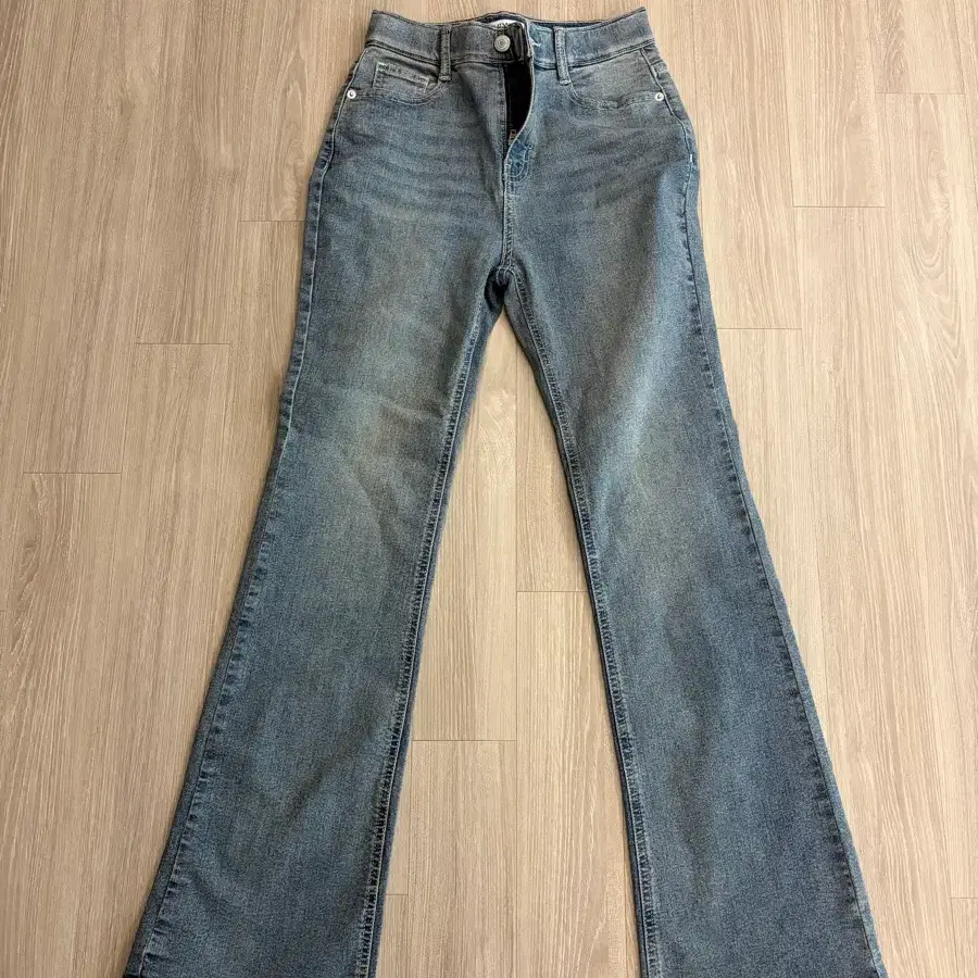 미쏘 부츠컷 데님 xs 155 (150대추천)