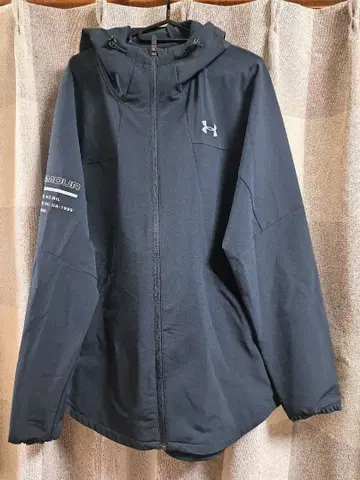 새상품급 UNDER ARMOUR 윈드브레이커 자켓 그레이 XL