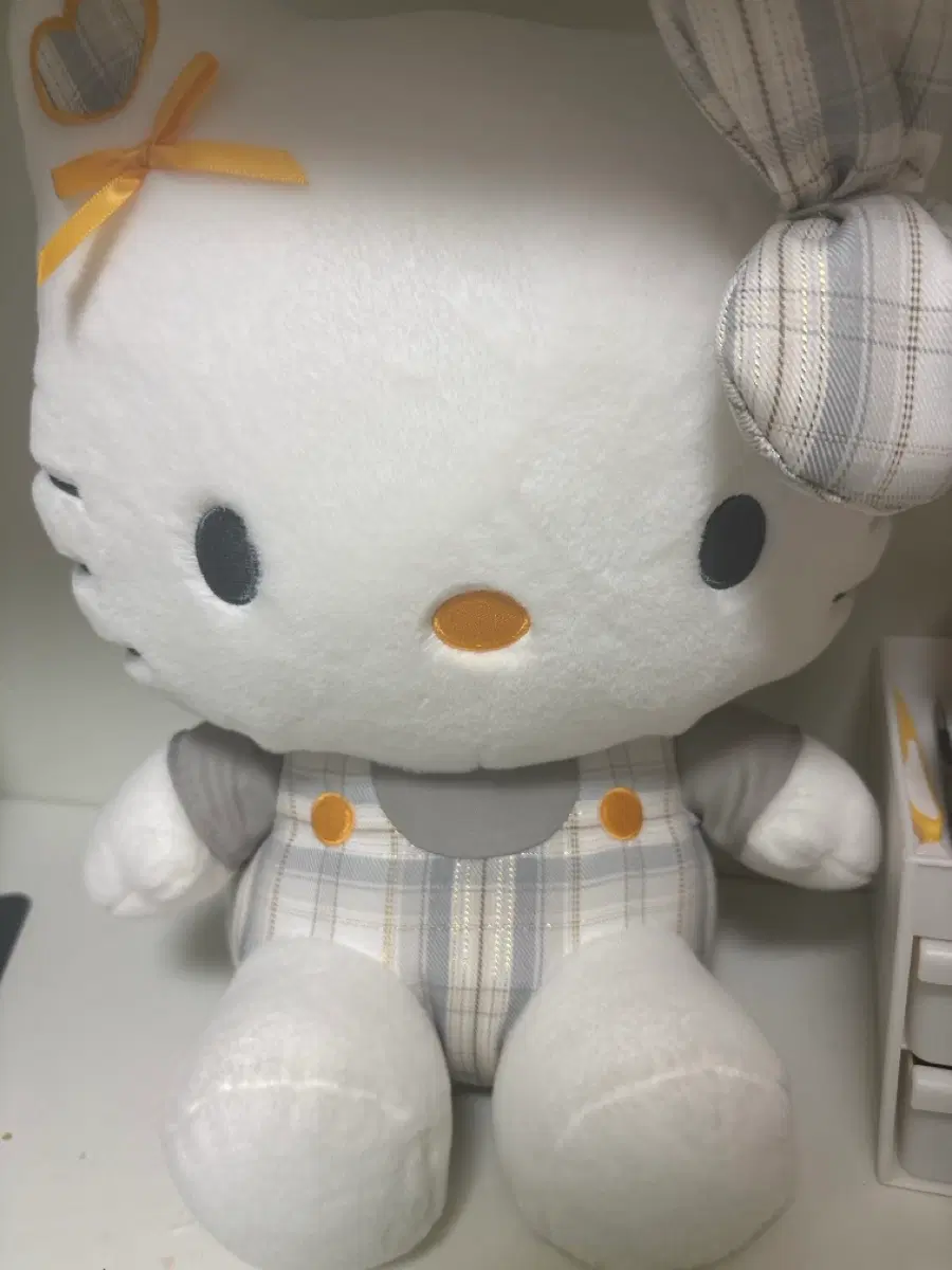 산리오 시나모롤 인형 체크무늬 의상 나눔