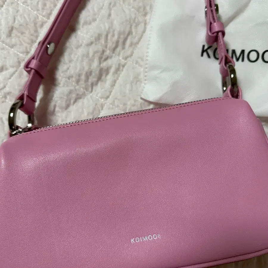 코이무이 숄더백 핑크 pillow bag 필로우백(brushed pink