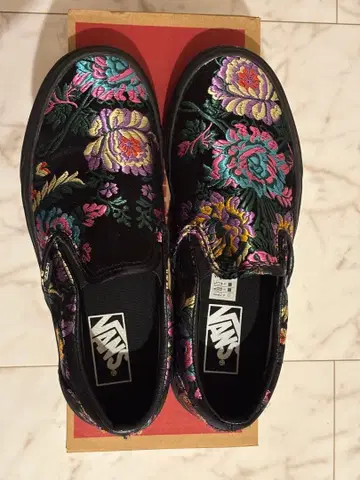 VANS 꽃무늬 새틴 슬립온