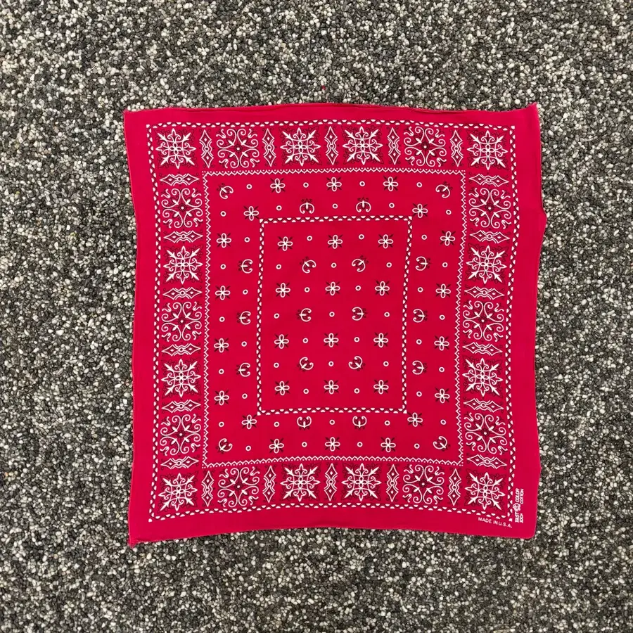 빈티지 패턴 반다나 made in USA (54x52cm)